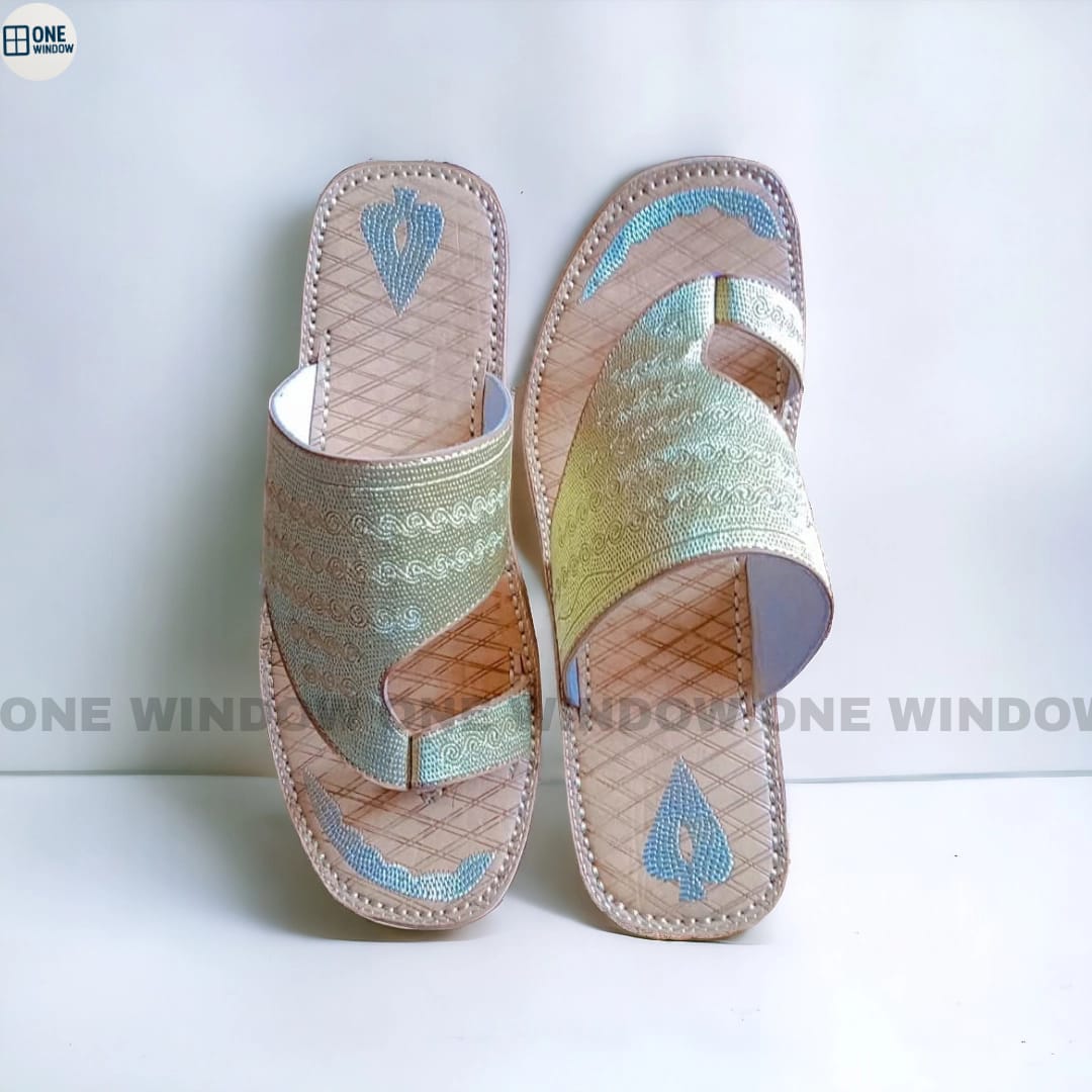 Mans Kola Puri Chappal